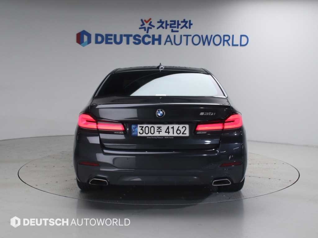 BMW 5시리즈 5시리즈 (G30) 530i M 스포츠 이미지 4