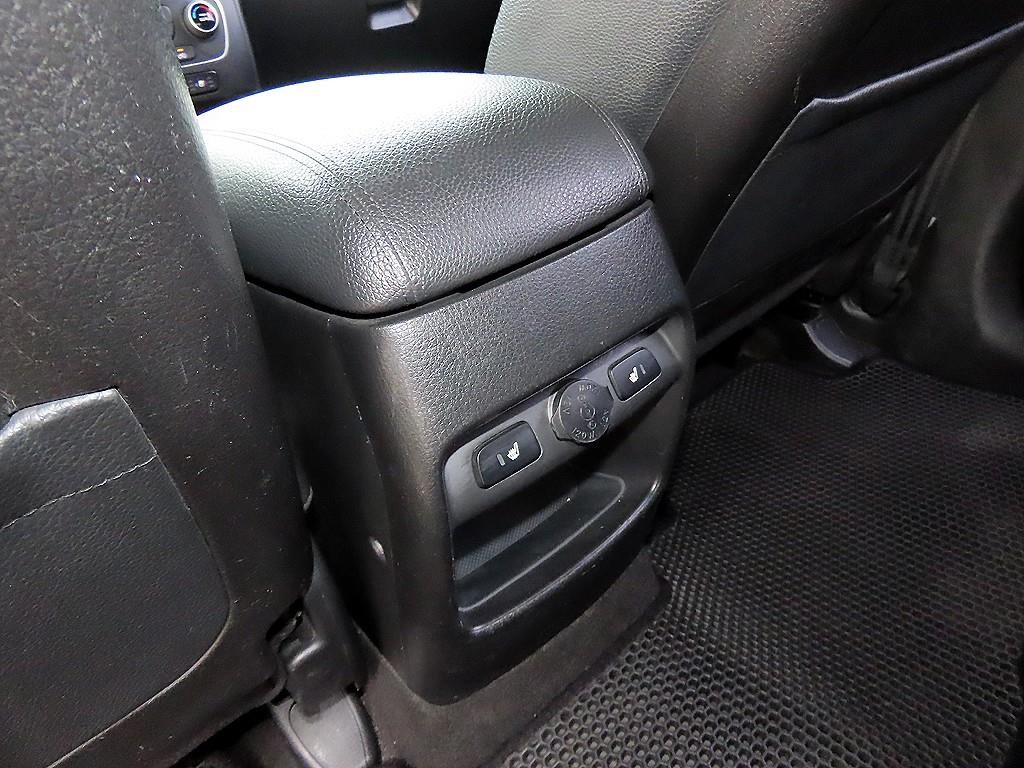 기아 쏘렌토 뉴 쏘렌토 R 2WD 2.0 프레스티지 이미지 17