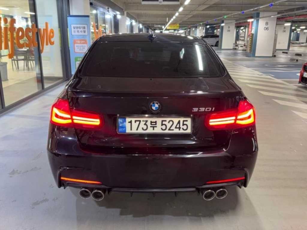 BMW 3시리즈 3시리즈 (F30) 330i M 스포츠 쉐도우 이미지 5