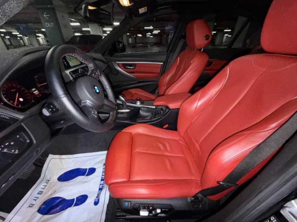 BMW 3시리즈 3시리즈 (F30) 330i M 스포츠 쉐도우 이미지 6