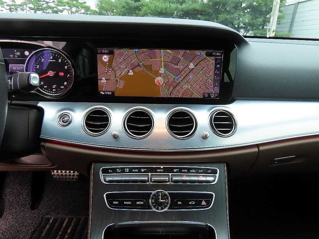 벤츠 E 클래스 E-클래스 W213 E250 아방가르드 이미지 13