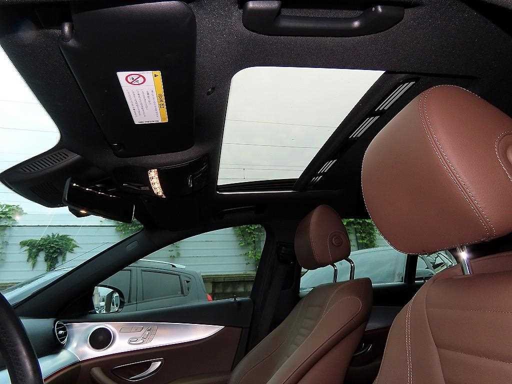 벤츠 E 클래스 E-클래스 W213 E250 아방가르드 이미지 17