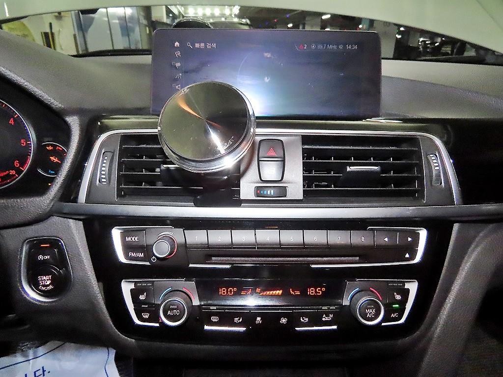 BMW 3시리즈 3시리즈 (F30) 320d 이미지 11