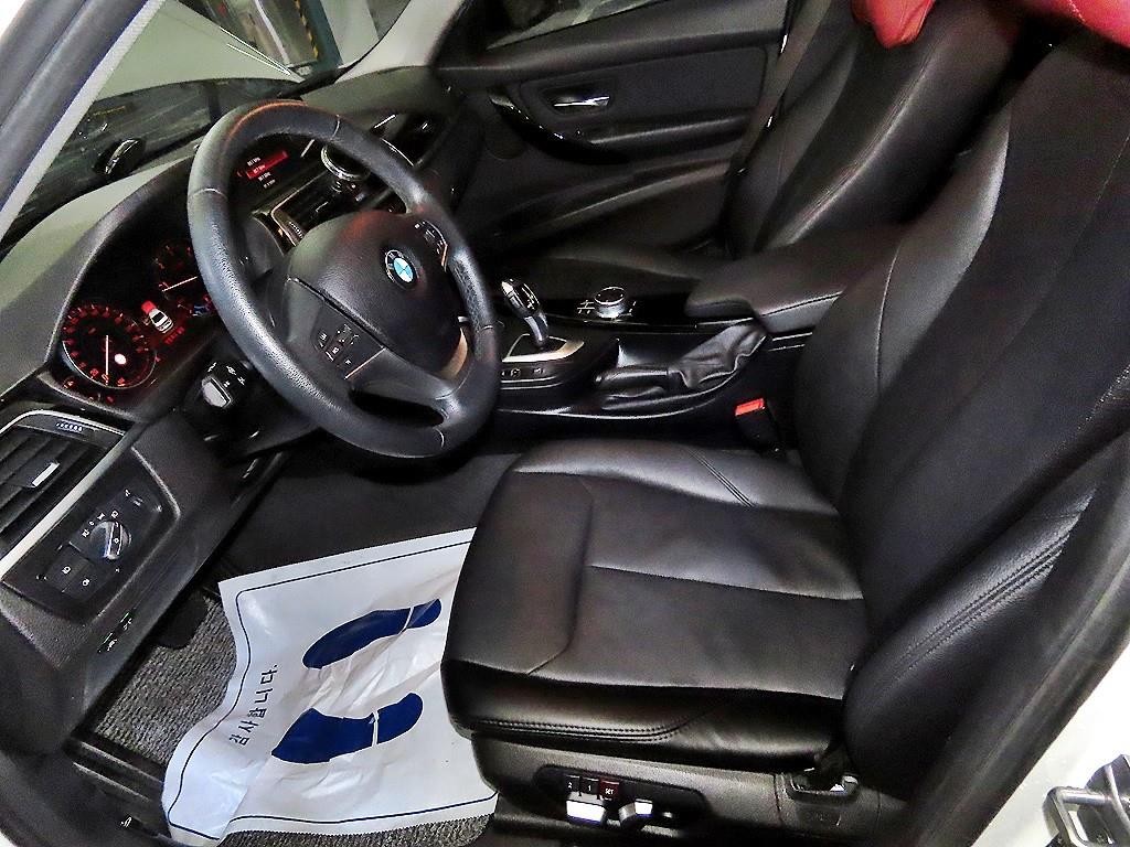 BMW 3시리즈 3시리즈 (F30) 320d 이미지 6