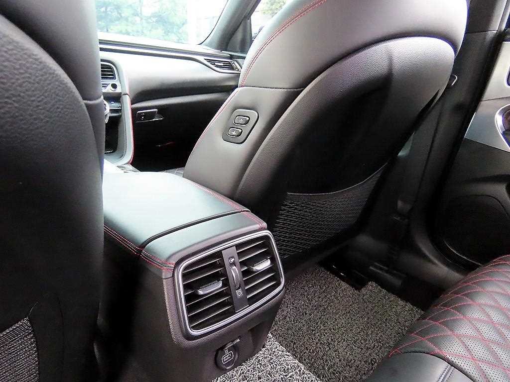 제네시스 G70 3.3T 스포츠 프레스티지 이미지 16