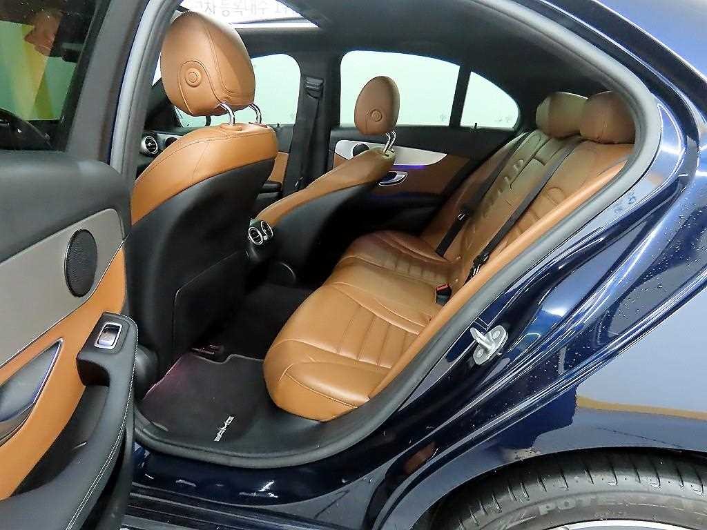벤츠 C 클래스 C클래스 W205 C200 AMG LINE 이미지 6