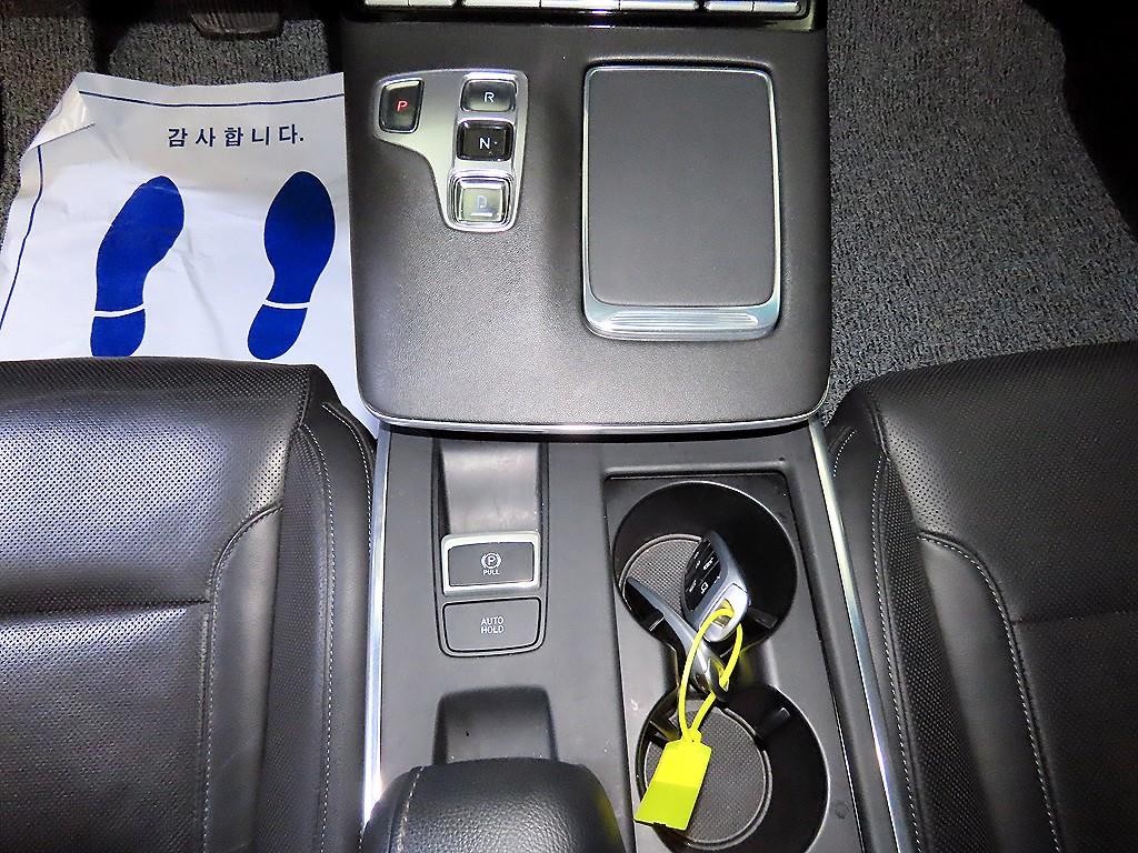 현대 그랜저 더 뉴 그랜저 IG 하이브리드 르블랑 이미지 12