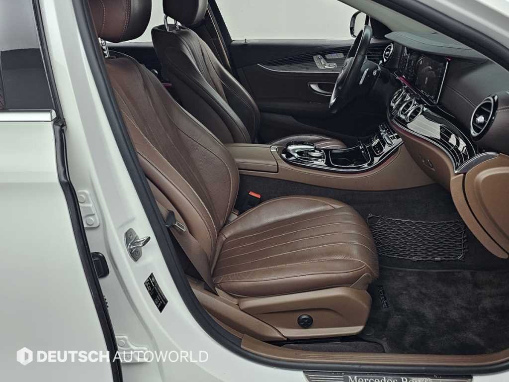 벤츠 E 클래스 E-클래스 W213 E400 4MATIC 익스클루시브 이미지 10