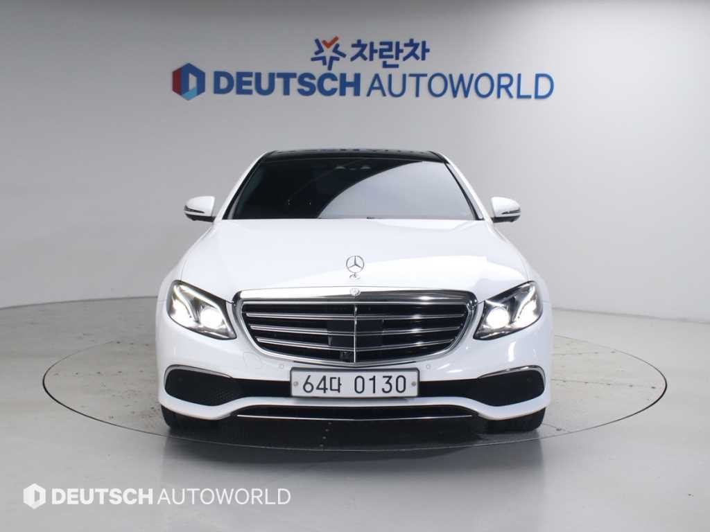 벤츠 E 클래스 E-클래스 W213 E400 4MATIC 익스클루시브 이미지 3