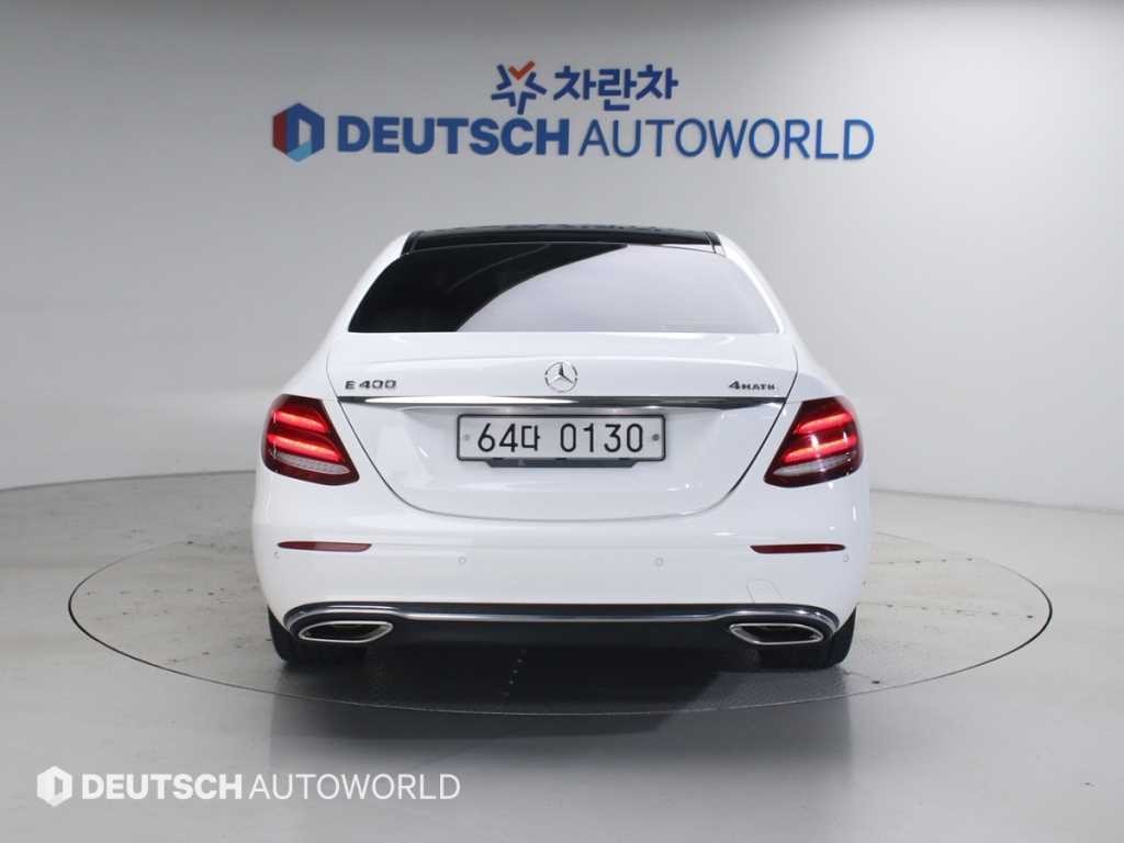 벤츠 E 클래스 E-클래스 W213 E400 4MATIC 익스클루시브 이미지 4