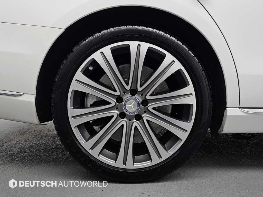 벤츠 E 클래스 E-클래스 W213 E400 4MATIC 익스클루시브 이미지 5