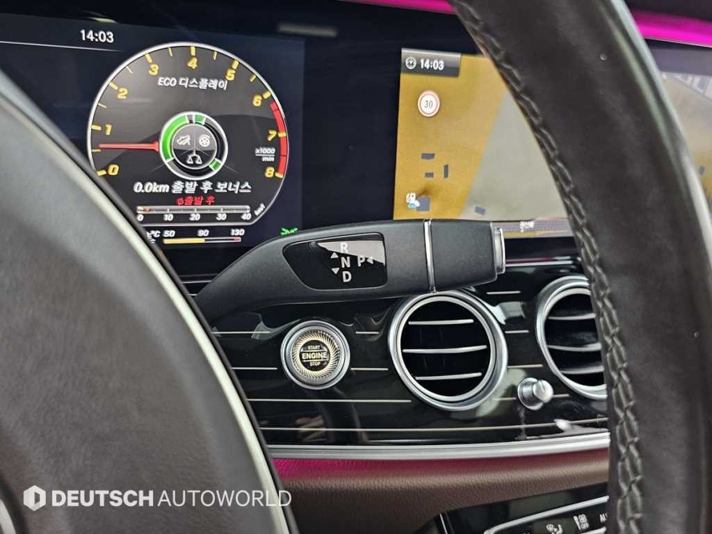 벤츠 E 클래스 E-클래스 W213 E400 4MATIC 익스클루시브 이미지 9