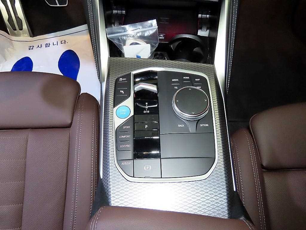 BMW i4 eDrive 40 M 스포츠 프로 이미지 12