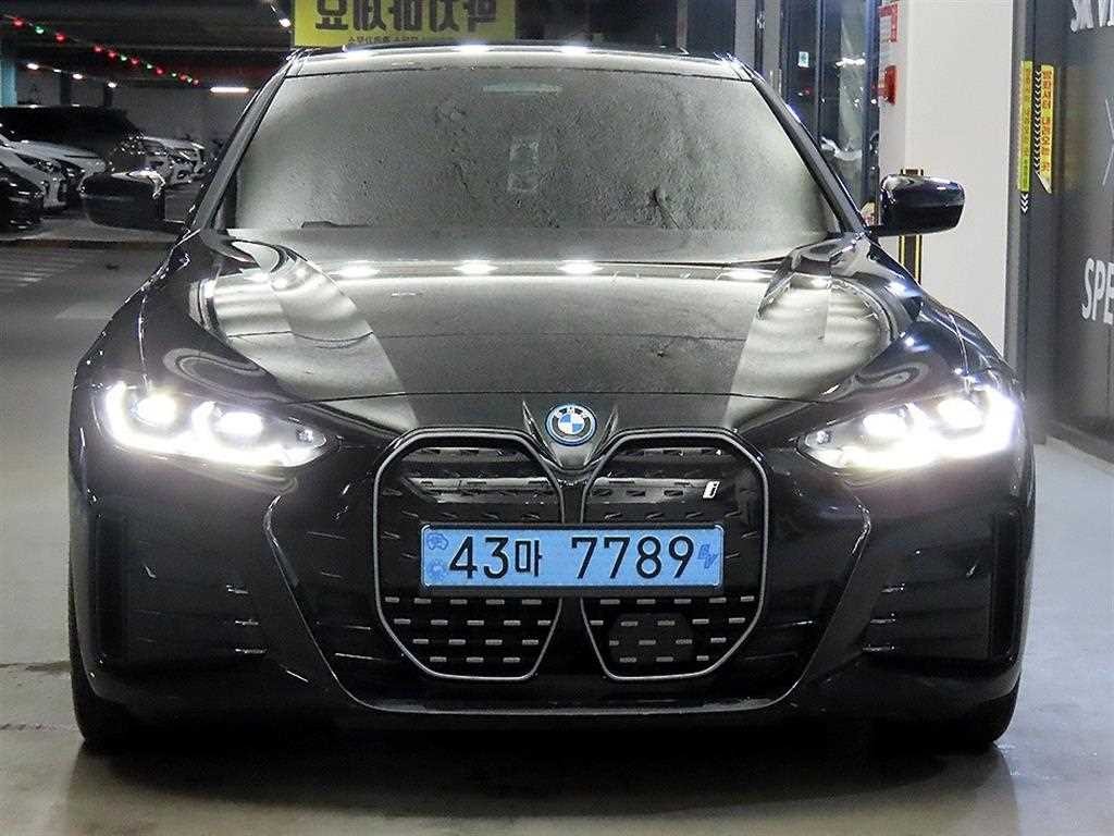 BMW i4 eDrive 40 M 스포츠 프로 이미지 2