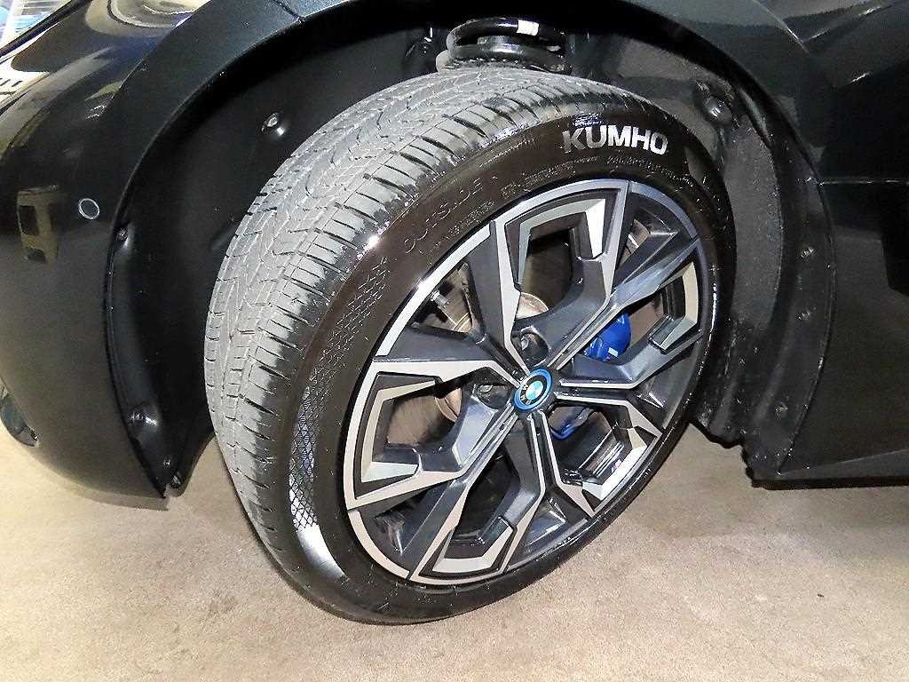 BMW i4 eDrive 40 M 스포츠 프로 이미지 20