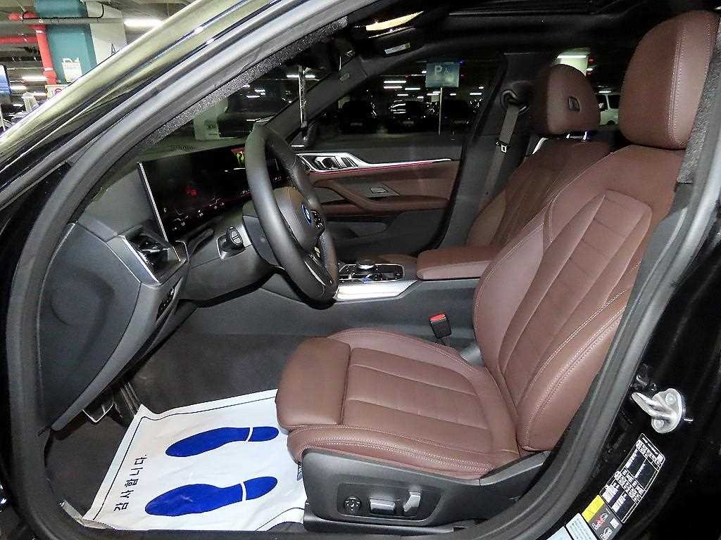 BMW i4 eDrive 40 M 스포츠 프로 이미지 6