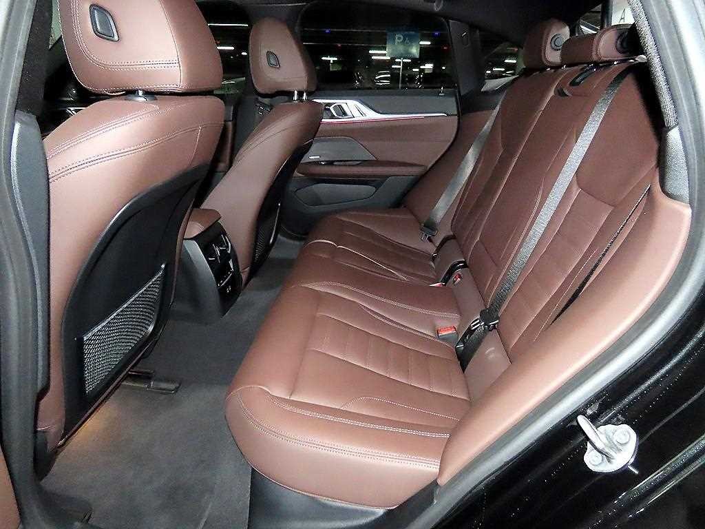 BMW i4 eDrive 40 M 스포츠 프로 이미지 7