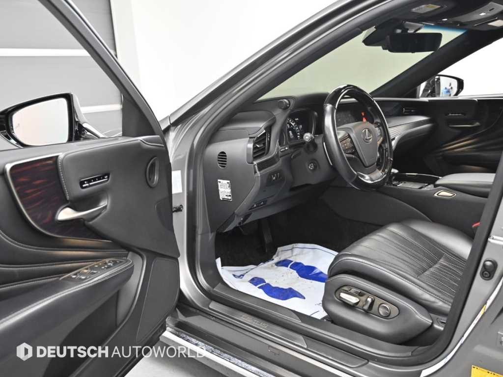 렉서스 LS LS500 3.5 플래티넘 AWD 이미지 11