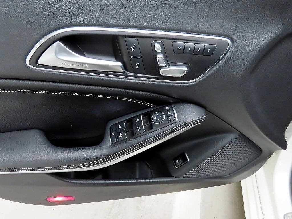 벤츠 CLA 클래스 CLA클래스 CLA 250 4MATIC 이미지 11