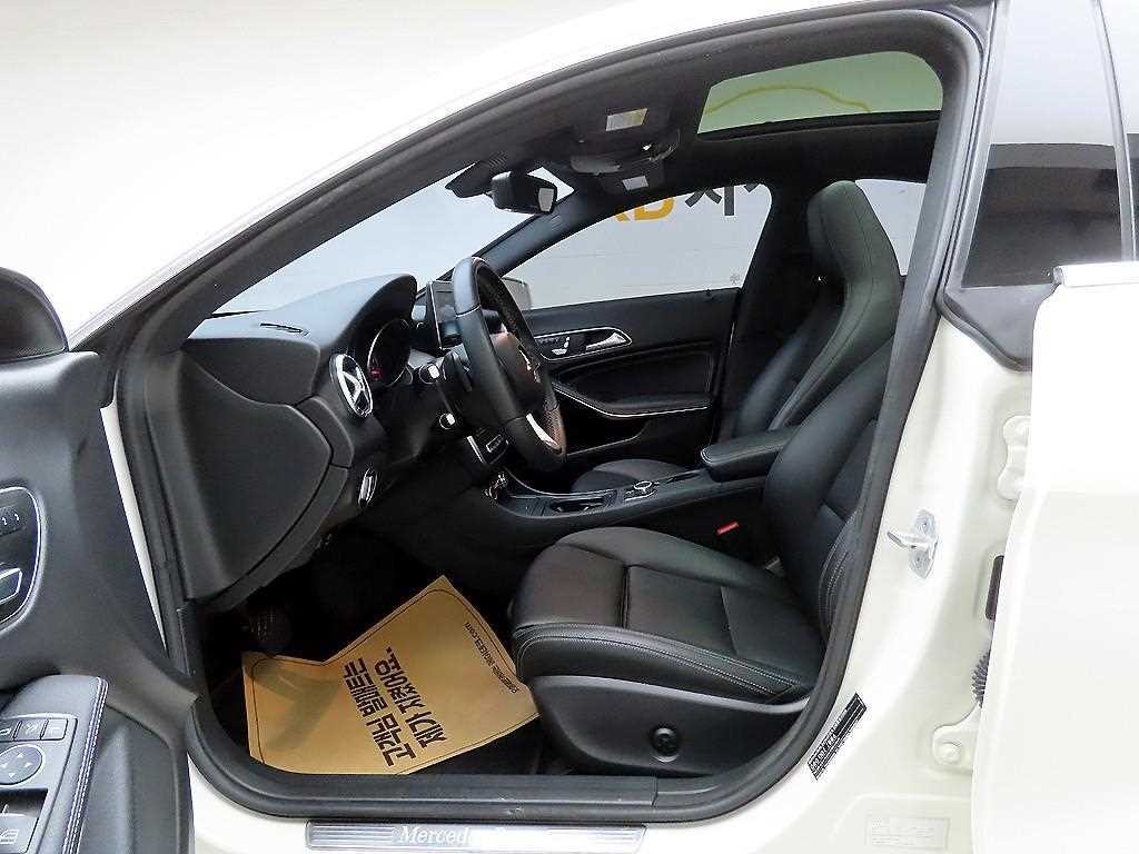 벤츠 CLA 클래스 CLA클래스 CLA 250 4MATIC 이미지 12