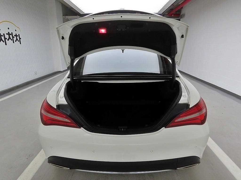 벤츠 CLA 클래스 CLA클래스 CLA 250 4MATIC 이미지 5