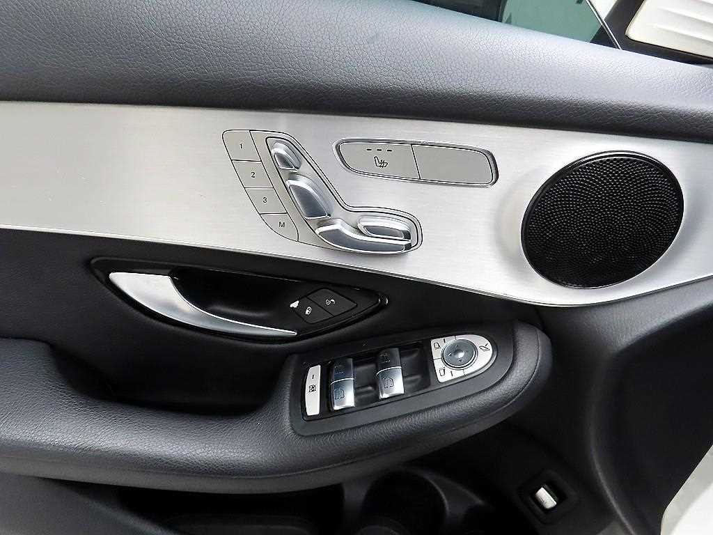 벤츠 GLC 클래스 GLC클래스 X253 GLC 220 d 4MATIC 이미지 11