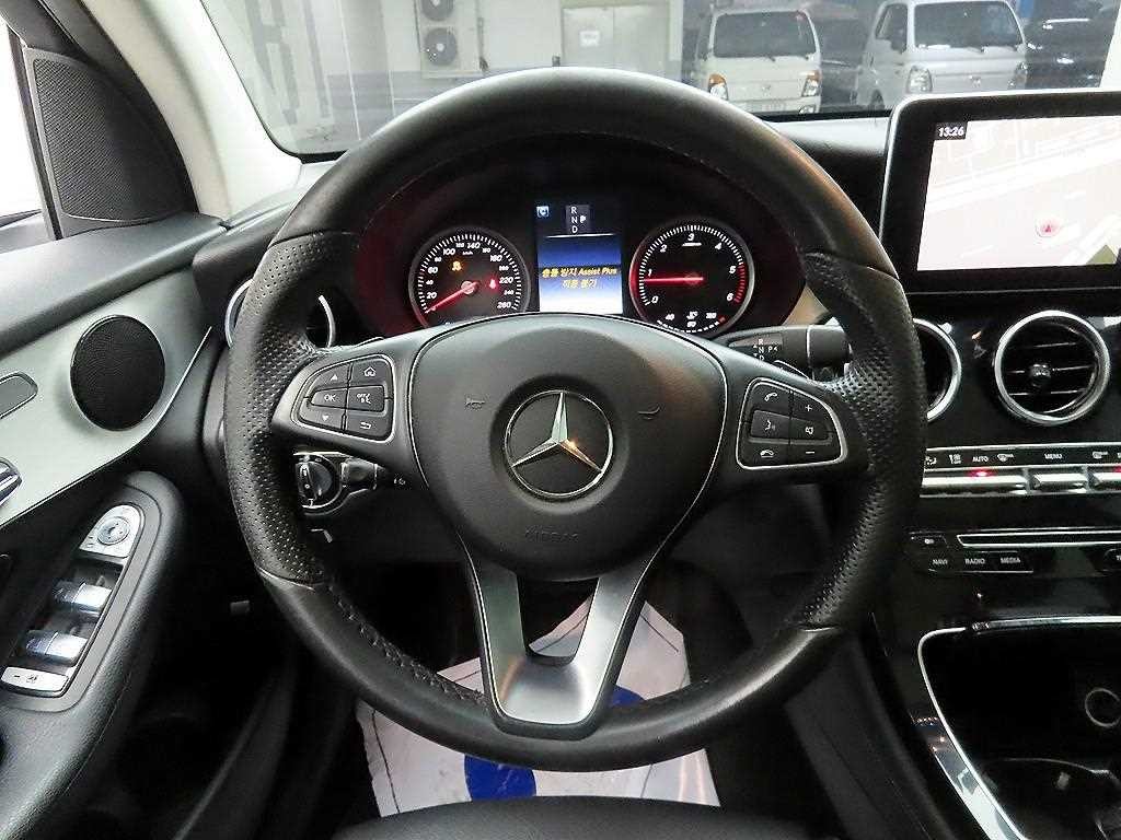 벤츠 GLC 클래스 GLC클래스 X253 GLC 220 d 4MATIC 이미지 7