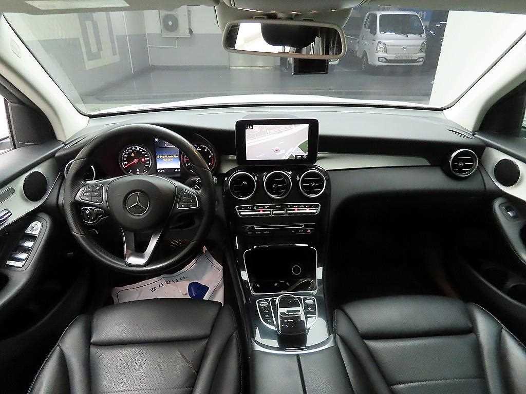 벤츠 GLC 클래스 GLC클래스 X253 GLC 220 d 4MATIC 이미지 8