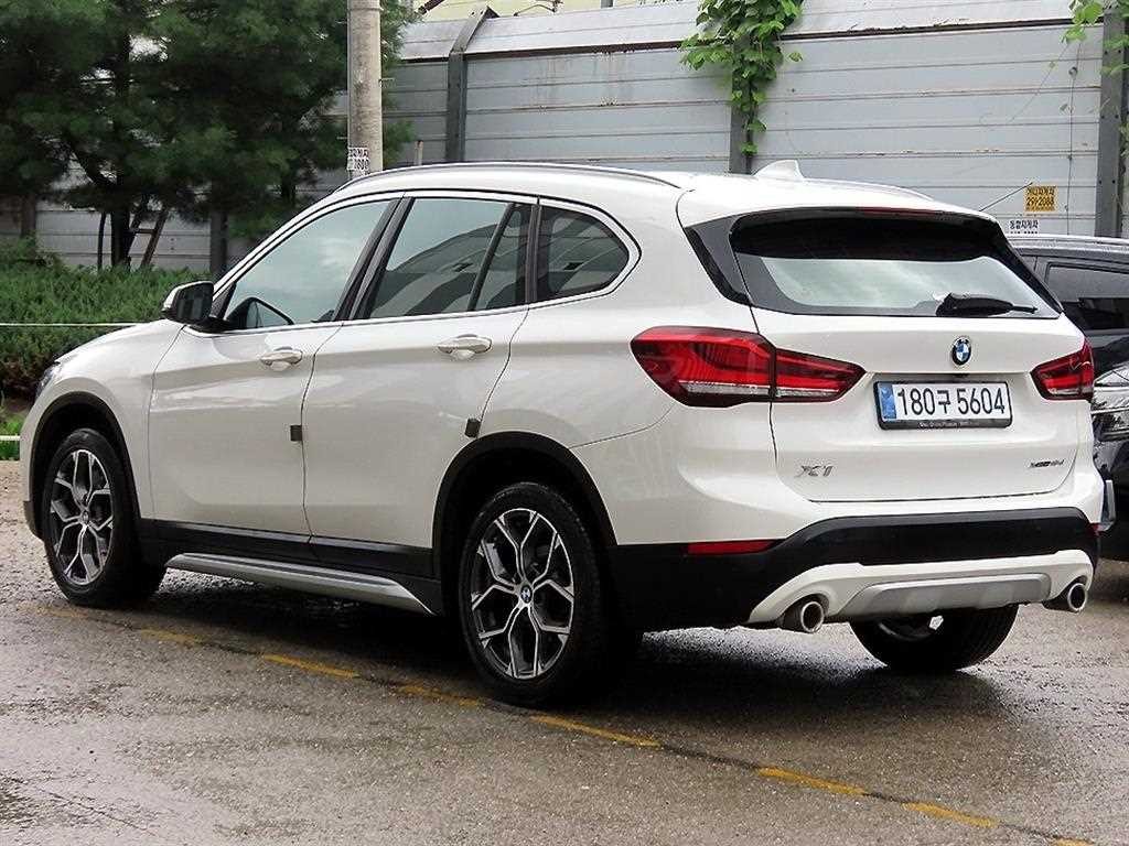 BMW X1 X1 (F48) xDrive 18d xLine 이미지 3