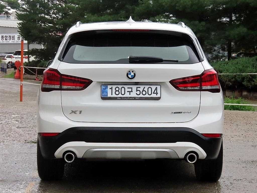 BMW X1 X1 (F48) xDrive 18d xLine 이미지 4
