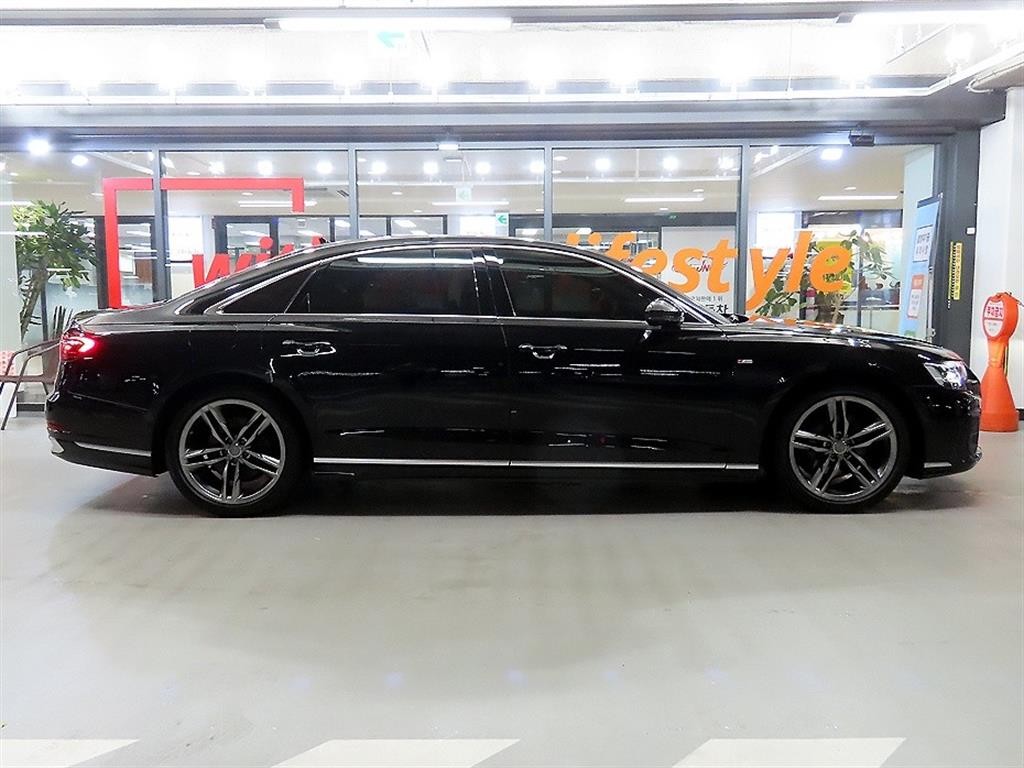 아우디 A8 A8 (D5) 50 TDI 콰트로 LWB 프리미엄 이미지 3