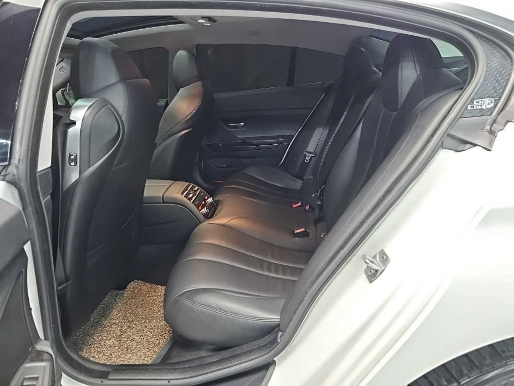 BMW 6시리즈 6시리즈 (F12) 640 그란쿠페 i 이미지 12