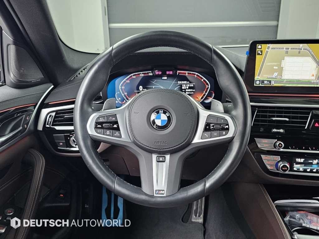BMW 5시리즈 5시리즈 (G30) 530i M 스포츠 이미지 13