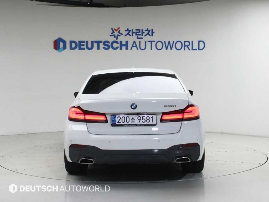 BMW 5시리즈 5시리즈 (G30) 530i M 스포츠 이미지 4