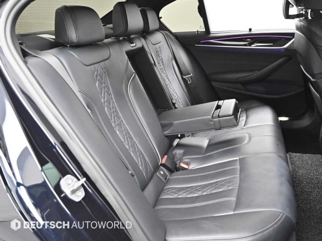 BMW 5시리즈 5시리즈 (G30) 523d M 스포츠 이미지 12