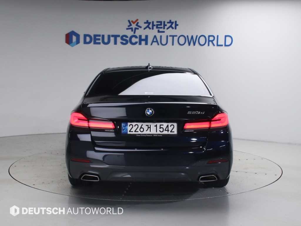 BMW 5시리즈 5시리즈 (G30) 523d M 스포츠 이미지 4