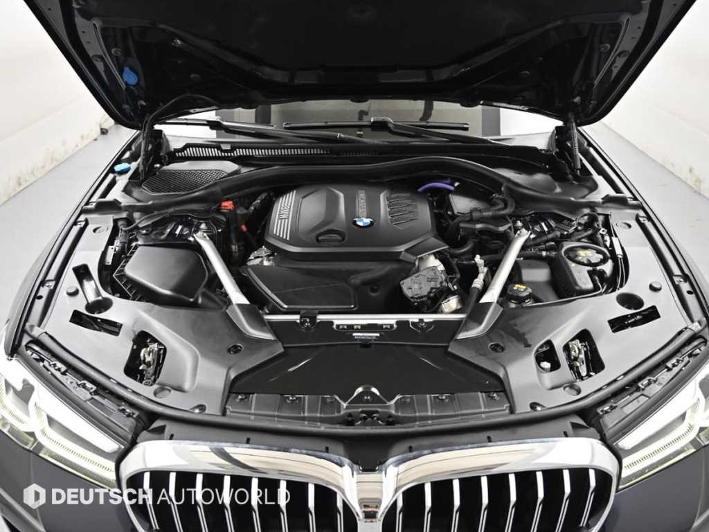 BMW 5시리즈 5시리즈 (G30) 523d M 스포츠 이미지 6