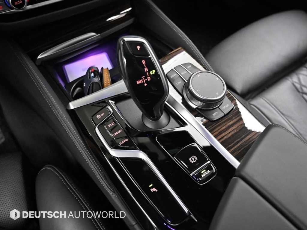 BMW 5시리즈 5시리즈 (G30) 523d M 스포츠 이미지 9