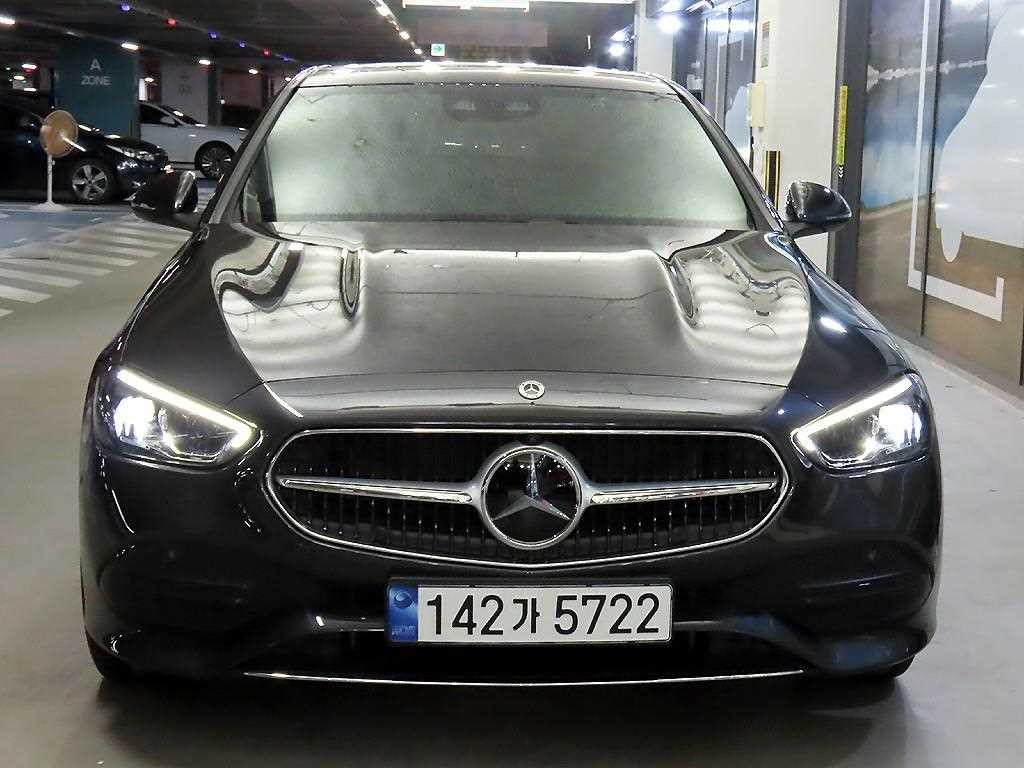 벤츠 C 클래스 C클래스 W206 C300 4MATIC 아방가르드 이미지 2