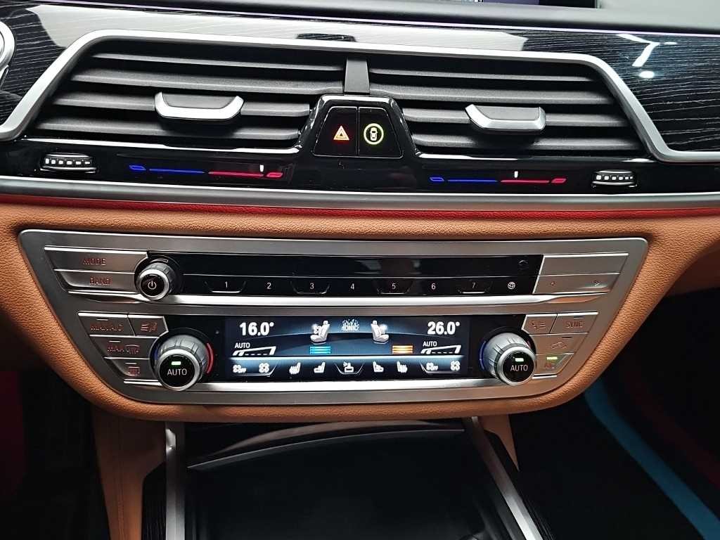 BMW 7시리즈 7시리즈 (G11) 745Le sDrive M 스포츠 이미지 10