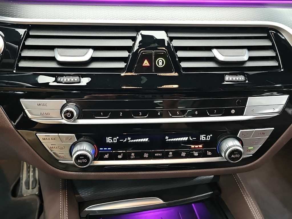 BMW 5시리즈 5시리즈 (G30) 523d xDrive M 스포츠 이미지 10