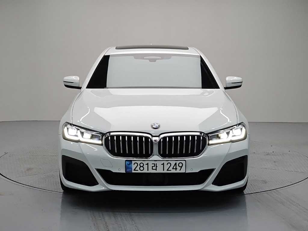 BMW 5시리즈 5시리즈 (G30) 523d xDrive M 스포츠 이미지 2