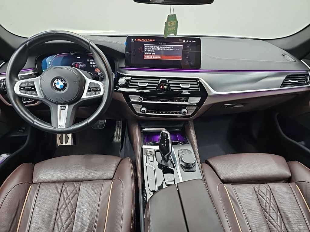 BMW 5시리즈 5시리즈 (G30) 523d xDrive M 스포츠 이미지 7