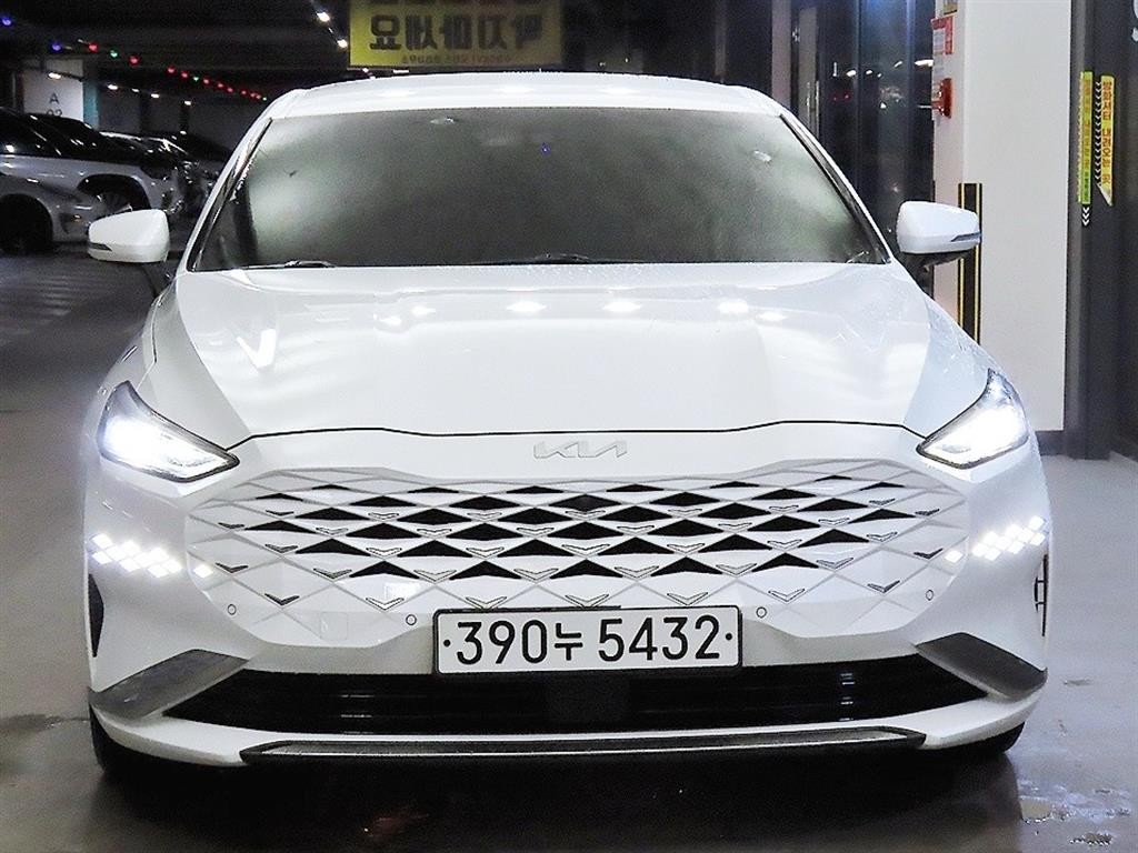 기아 K8 2.5 2WD 노블레스 이미지 2