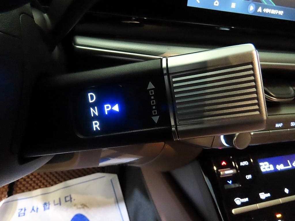 현대 그랜저 그랜저 (GN7) 가솔린 2.5 2WD 익스클루시브 이미지 12