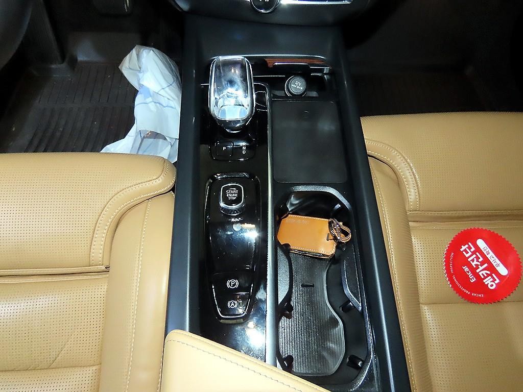 볼보 V60 V60 크로스 컨트리 2세대 2.0 B5 울트라 AWD 이미지 12