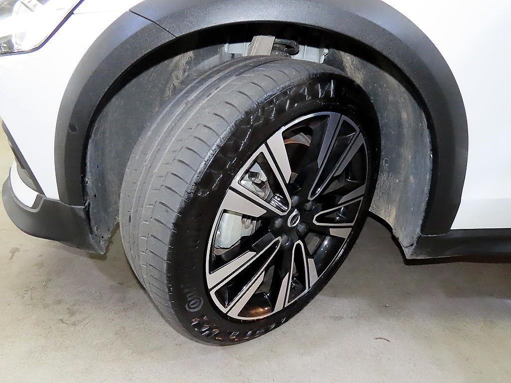 볼보 V60 V60 크로스 컨트리 2세대 2.0 B5 울트라 AWD 이미지 20