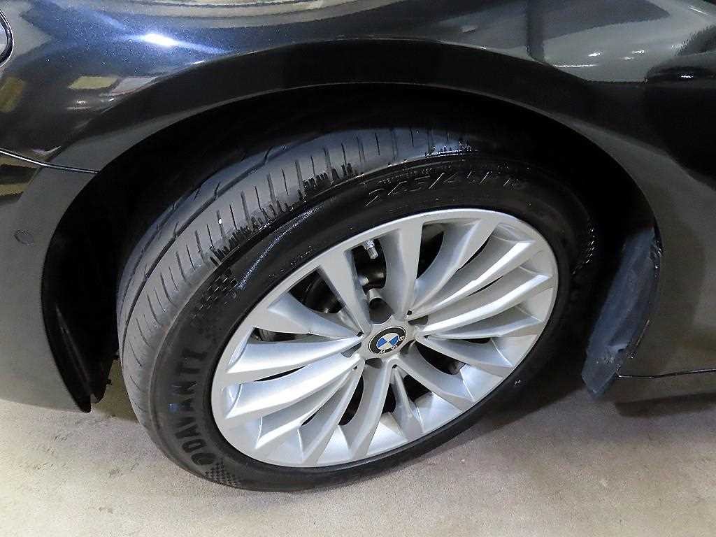 BMW 5시리즈 5시리즈 (G30) 520i 럭셔리 이미지 20