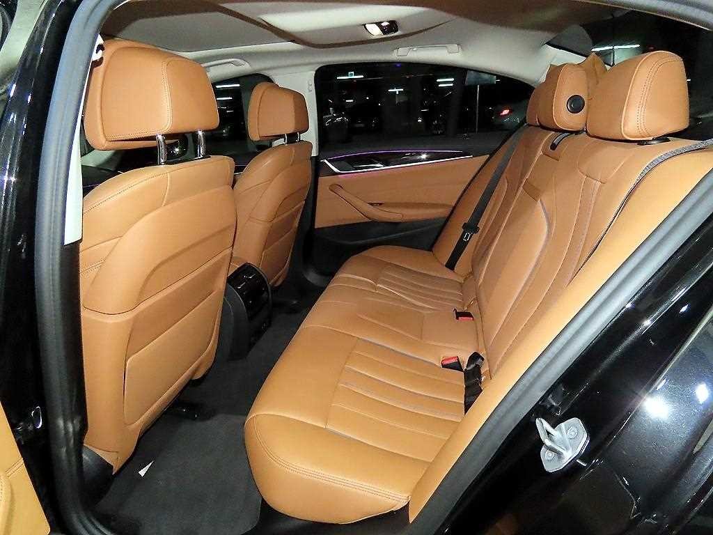 BMW 5시리즈 5시리즈 (G30) 520i 럭셔리 이미지 7
