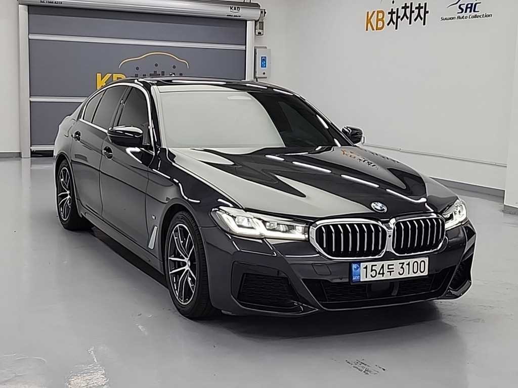 BMW 5시리즈 5시리즈 (G30) 520i M 스포츠 이미지 4